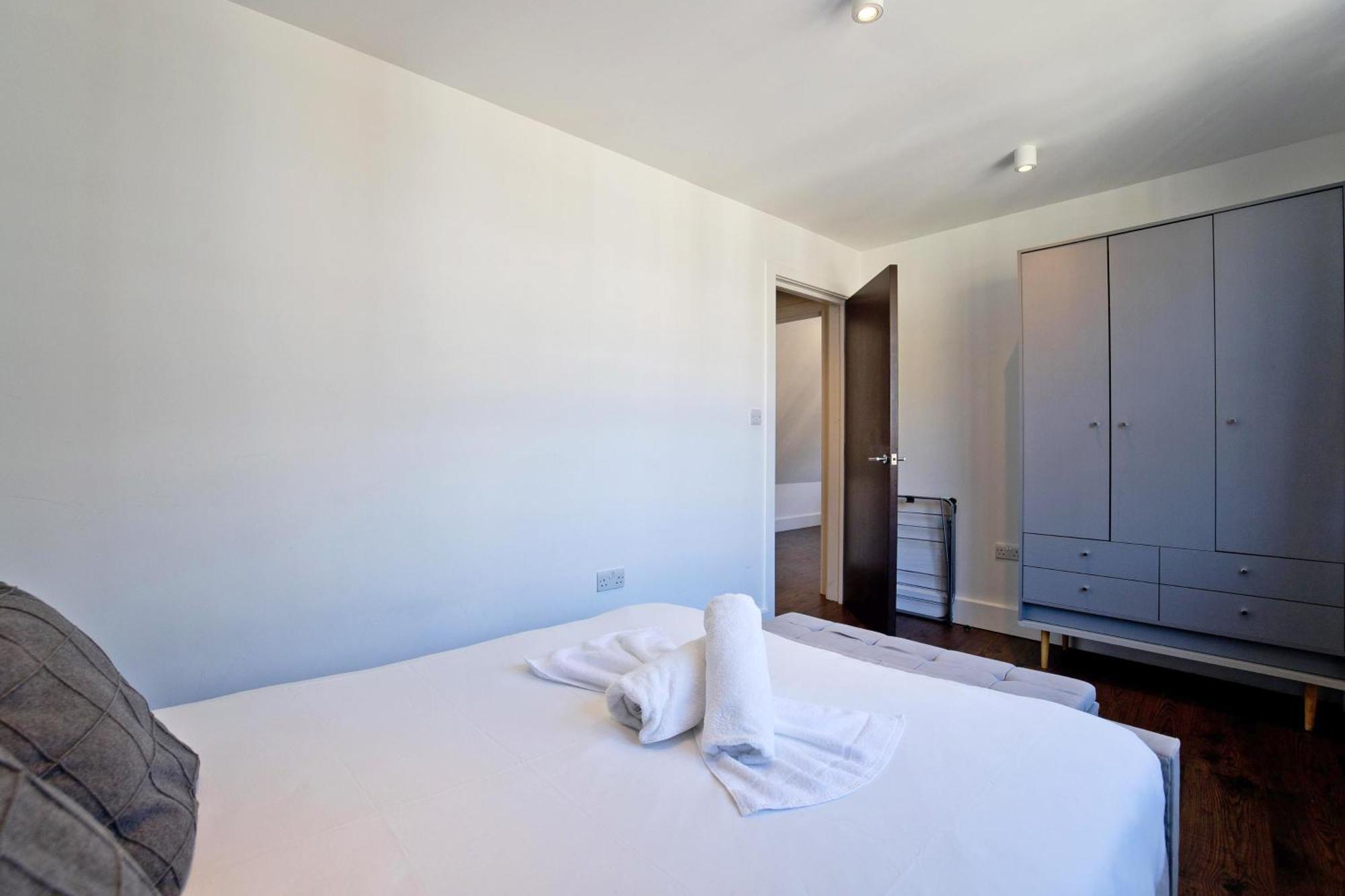 Imperial Middlesex Street Apartments ロンドン エクステリア 写真